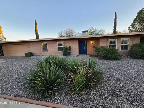 9270 E 8th St, Tucson, AZ 85710