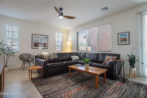 1081 E Ascent St, Tucson, AZ 85719