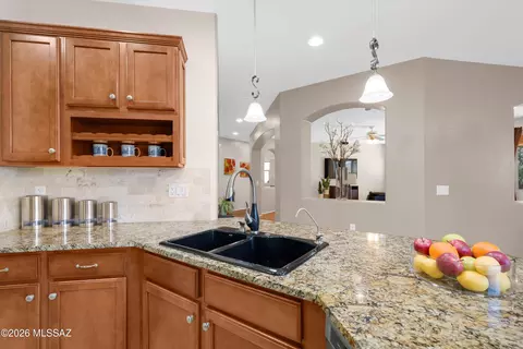 Kitchen - 13914 E Carruthers St, Vail, AZ 85641 photo 6 of 6