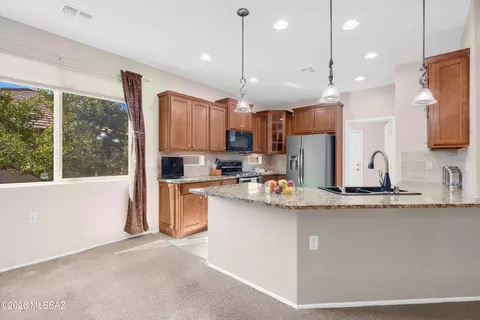 Kitchen - 13914 E Carruthers St, Vail, AZ 85641 photo 2 of 6