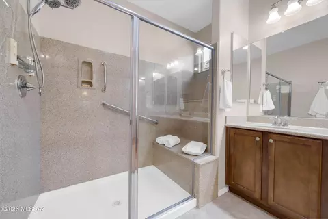 Bath - 13914 E Carruthers St, Vail, AZ 85641 photo 2 of 3