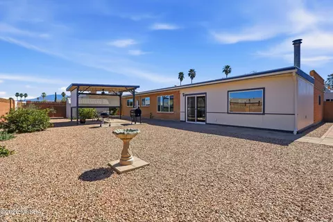 Exterior - 9209 E Baker St, Tucson, AZ 85710 photo 6 of 10