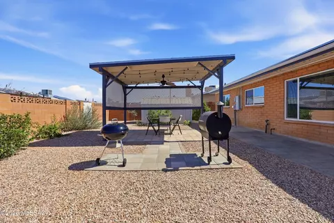 Exterior - 9209 E Baker St, Tucson, AZ 85710 photo 10 of 10