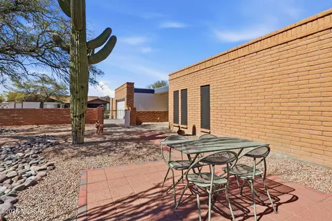 Exterior - 9209 E Baker St, Tucson, AZ 85710 photo 2 of 10
