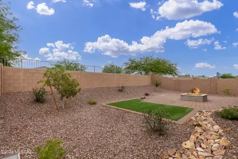 Exterior - 6211 E Campolina Trl, Tucson, AZ 85756 photo 3 of 5
