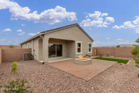 Exterior - 6211 E Campolina Trl, Tucson, AZ 85756 photo 2 of 5