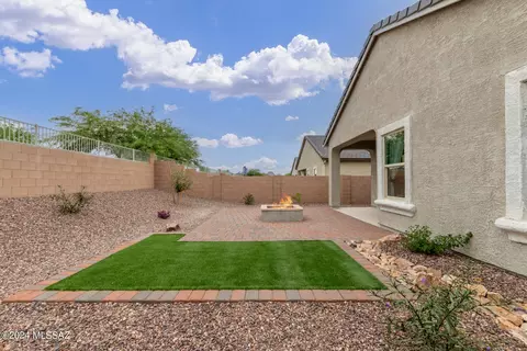 Exterior - 6211 E Campolina Trl, Tucson, AZ 85756 photo 5 of 5