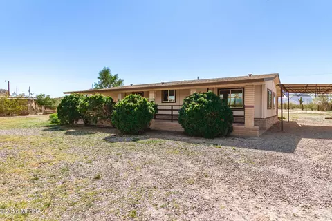 8901 W Safford St, Marana, AZ 85653