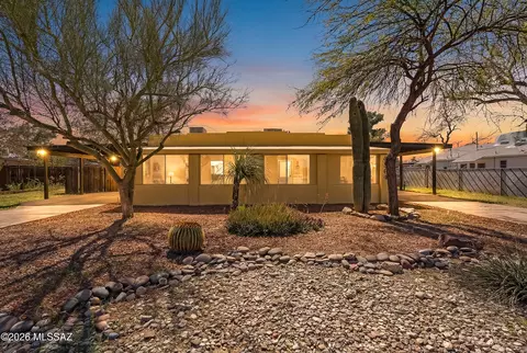 4564 E Seneca St, Tucson, AZ 85712