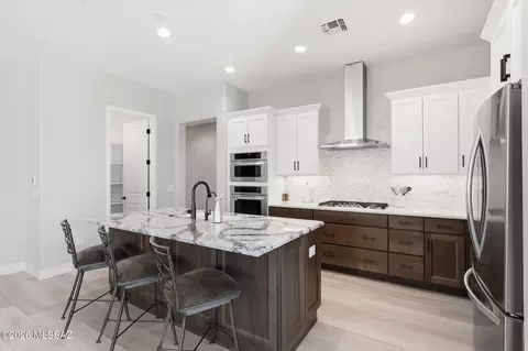 62067 E Quartzite Rd, Oracle, AZ 85623