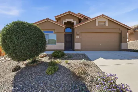 39466 S Diamond Bay Dr, Tucson, AZ 85739