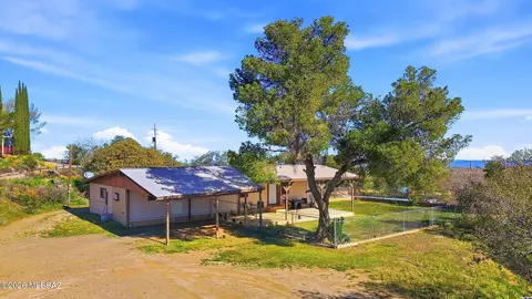 580 W Sunset Ave, Oracle, AZ 85623