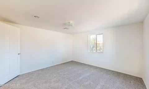 Bedroom - 908 E Graybill Dr, Tucson, AZ 85719 photo 7 of 18