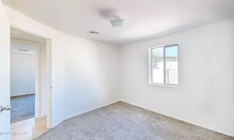 Bedroom - 908 E Graybill Dr, Tucson, AZ 85719 photo 3 of 18