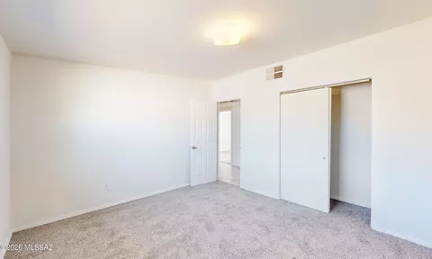 Bedroom - 908 E Graybill Dr, Tucson, AZ 85719 photo 10 of 18