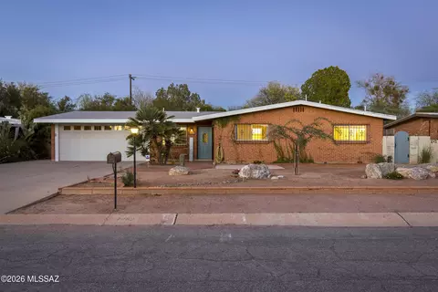 2202 N Frannea Dr, Tucson, AZ 85712