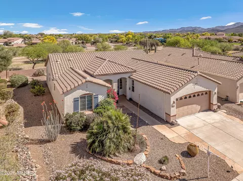 9532 N Twinkling Shadows Way, Tucson, AZ 85743
