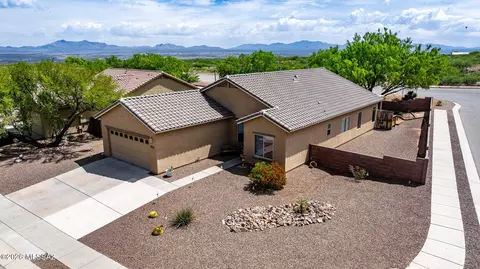 1003 S Throne Room St, Benson, AZ 85602