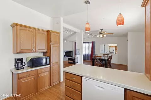 Kitchen - 7326 E Montecito Dr, Tucson, AZ 85710 photo 5 of 5