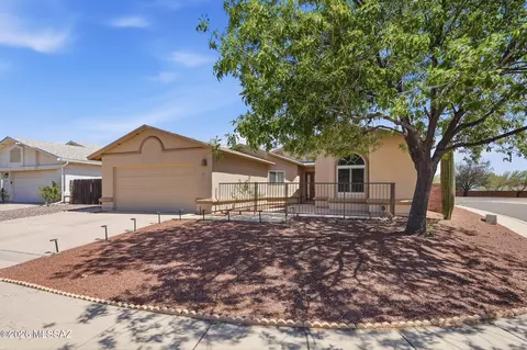2771 W Kewanee St, Tucson, AZ 85742