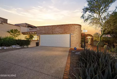 4860 N Grey Mountain Trl, Tucson, AZ 85750