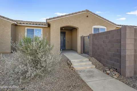 9708 E Crystal Point Trl, Tucson, AZ 85747 photo 8