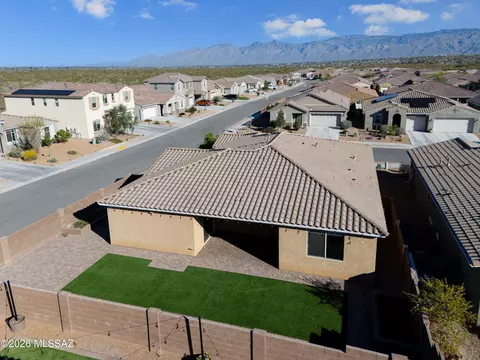 9708 E Crystal Point Trl, Tucson, AZ 85747 photo 2