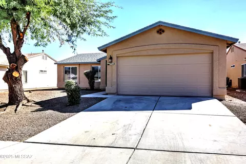 8966 E Fairway Groves Dr, Tucson, AZ 85730