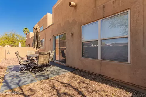 Exterior - 1045 E Irwin Pl, Tucson, AZ 85719 photo 3 of 3