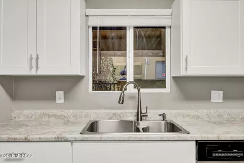Kitchen - 2313 E 23rd St, Tucson, AZ 85713 photo 3 of 5