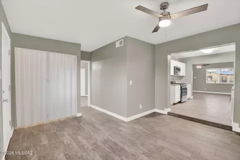 Entry Way - 2313 E 23rd St, Tucson, AZ 85713 photo 3 of 4