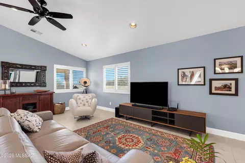 Living - 2152 E Tabular Pl, Oro Valley, AZ 85755 photo 2 of 5