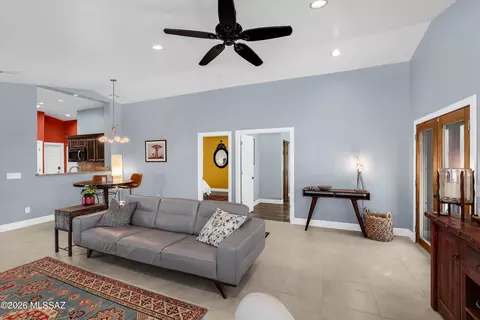 Living - 2152 E Tabular Pl, Oro Valley, AZ 85755 photo 5 of 5