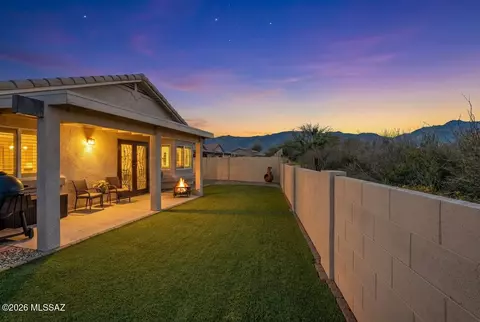 Exterior - 2152 E Tabular Pl, Oro Valley, AZ 85755 photo 3 of 8