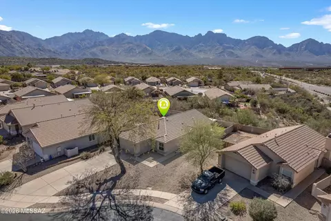 View/Area - 2152 E Tabular Pl, Oro Valley, AZ 85755 photo 2 of 3