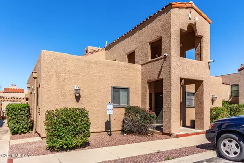 1745 E Glenn St #209, Tucson, AZ 85719