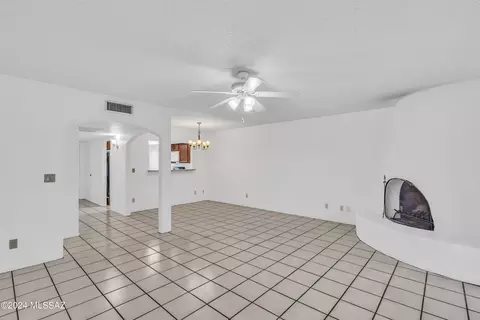 Living - 7860 E Baker St, Tucson, AZ 85710 photo 3 of 4