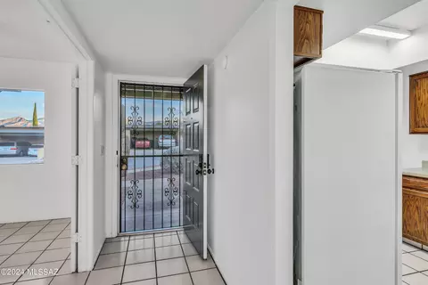 Entry Way - 7860 E Baker St, Tucson, AZ 85710 photo 1 of 3