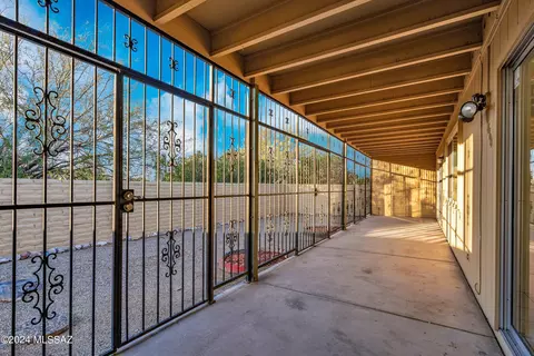 Exterior - 7860 E Baker St, Tucson, AZ 85710 photo 3 of 6