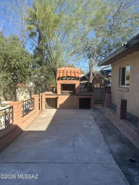 Exterior - 4441 E 4th St, Tucson, AZ 85711 photo 2 of 5