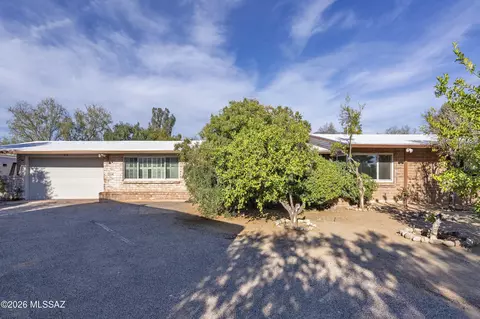 1112 W Maximilian Way, Tucson, AZ 85704