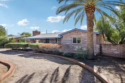 4234 E Waverly St, Tucson, AZ 85712
