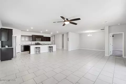 Entry Way - 552 W Weldon St, Vail, AZ 85641 photo 2 of 3