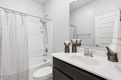 Bath - 552 W Weldon St, Vail, AZ 85641 photo 1 of 3