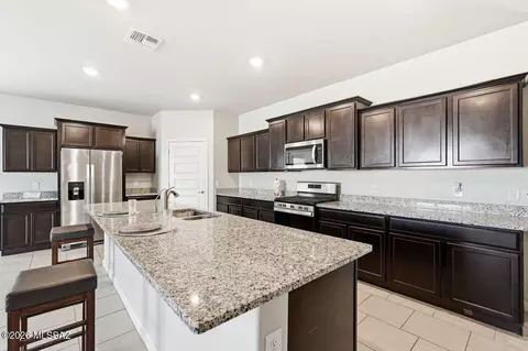 Kitchen - 552 W Weldon St, Vail, AZ 85641 photo 2 of 2