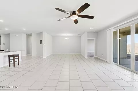 Living - 552 W Weldon St, Vail, AZ 85641 photo 3 of 5