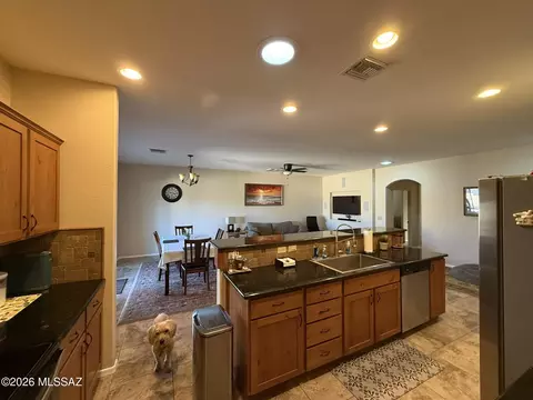 Kitchen - 140 N Westview Dr, Vail, AZ 85641 photo 2 of 4
