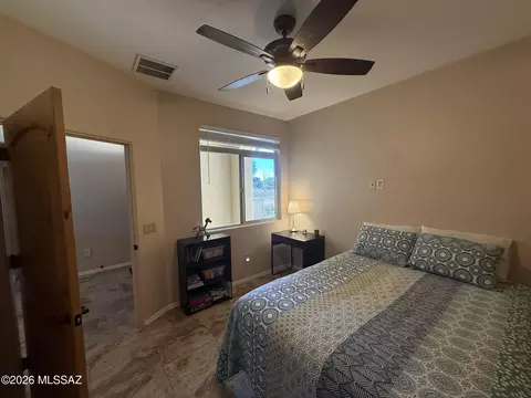 Bedroom - 140 N Westview Dr, Vail, AZ 85641 photo 4 of 5