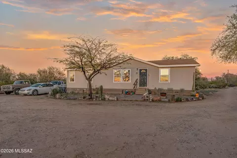 7731 N Steele Dr, Tucson, AZ 85743