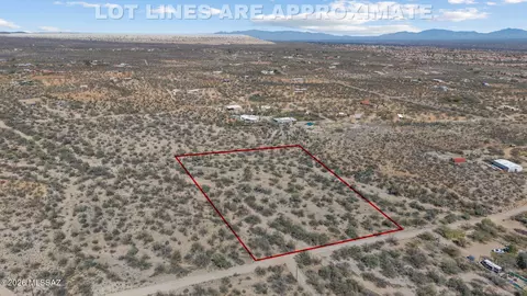 W Calle Ocho, Green Valley, AZ 85622
